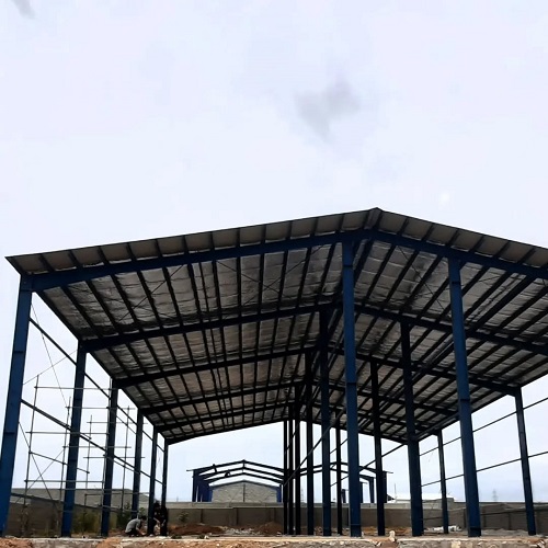 اجرای ساندویچ پانل سوله